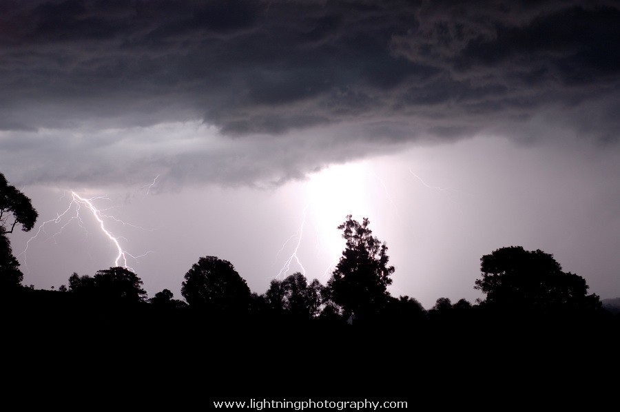 Lightning Image 2009010141