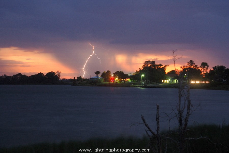 Lightning Image 2009011656