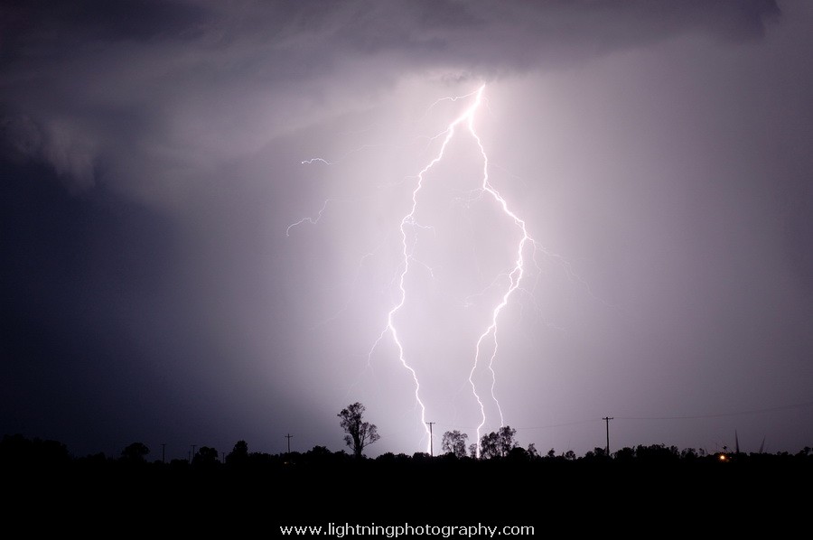 Lightning Image 2009011670