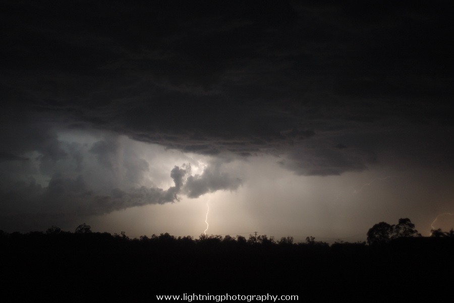 Lightning Image 2009011676