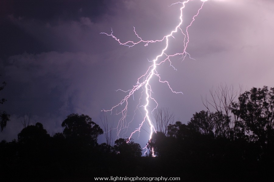 Lightning Image 2009012496