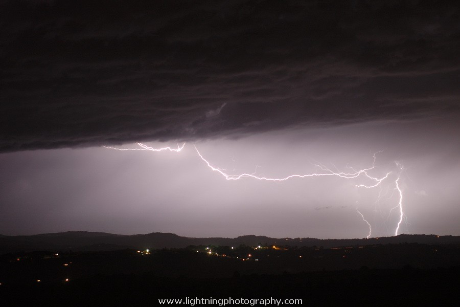 Lightning Image 2009041710