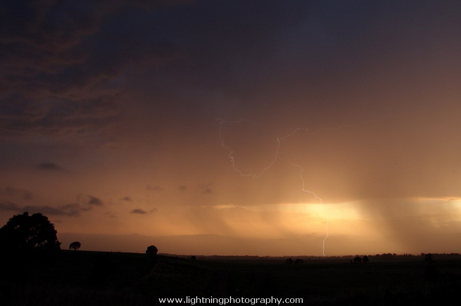 Lightning Image 2009111731