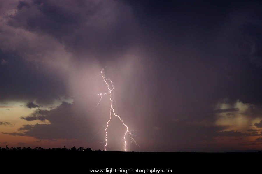 Lightning Image 2009111850