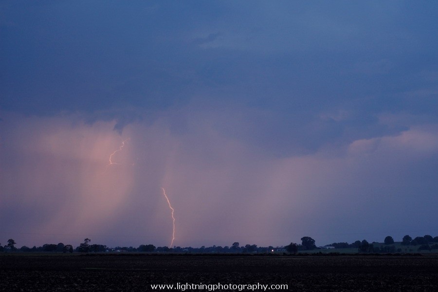 Lightning Image 2009112881