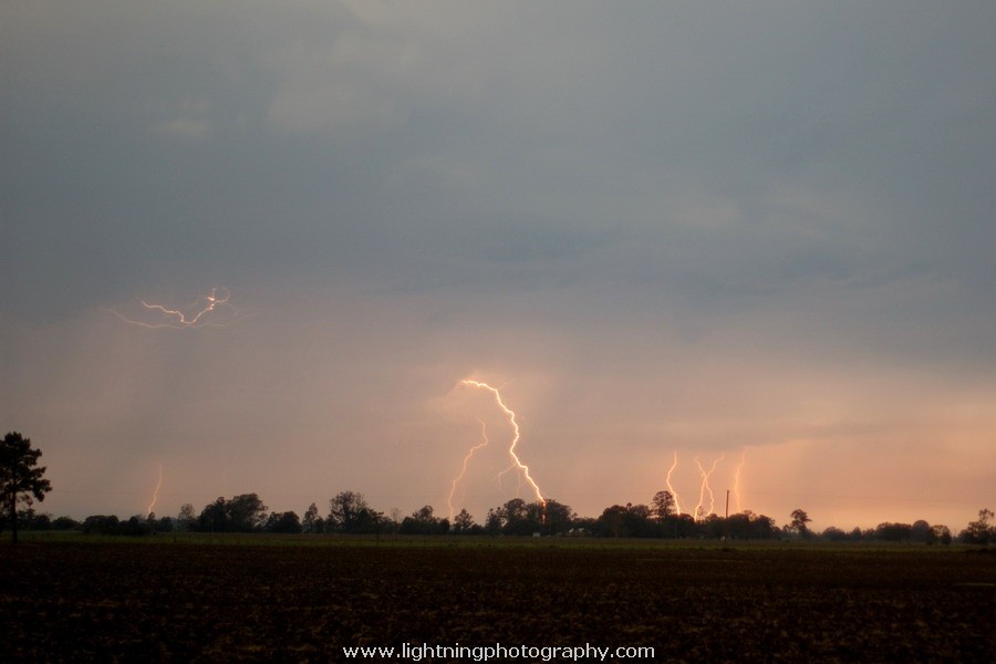 Lightning Image 2009112886