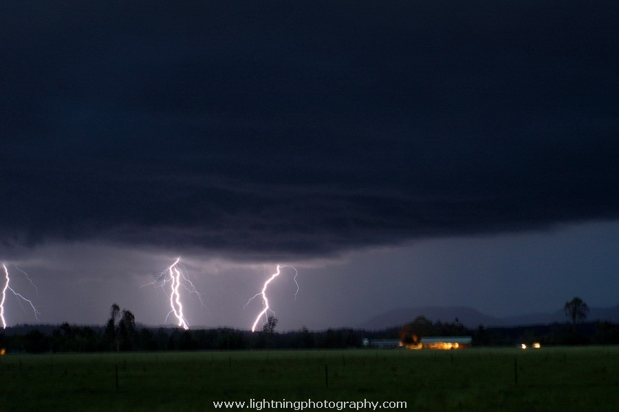 Lightning Image 2010012838