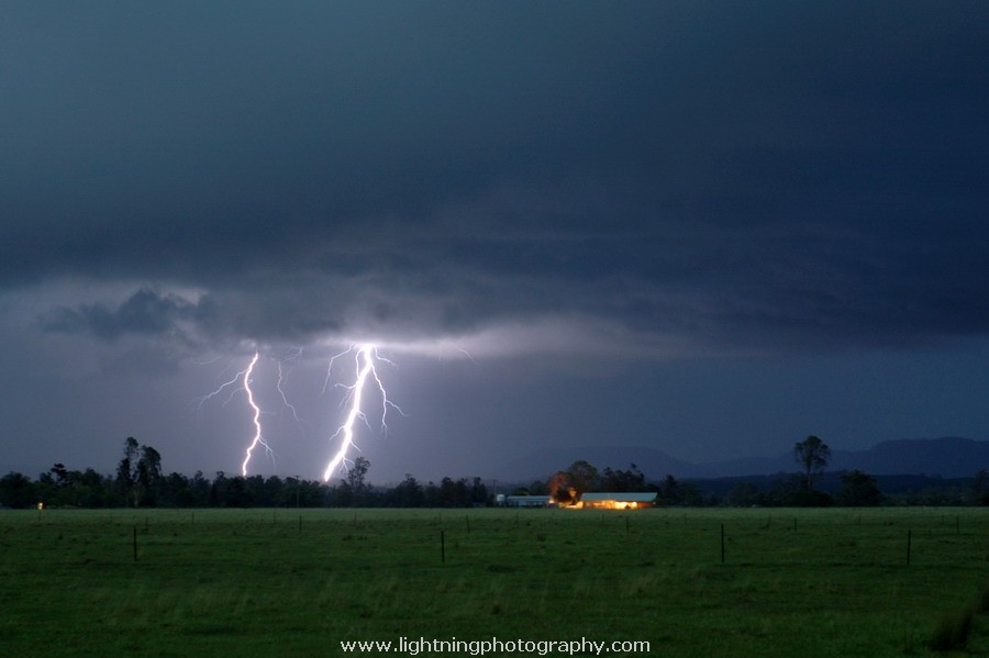 Lightning Image 2010012840