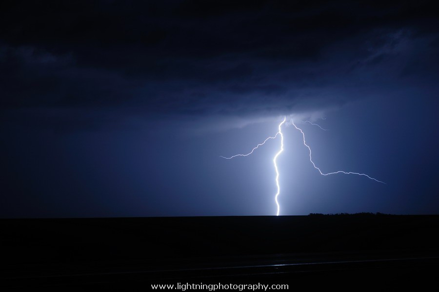 Lightning Image 2010052389