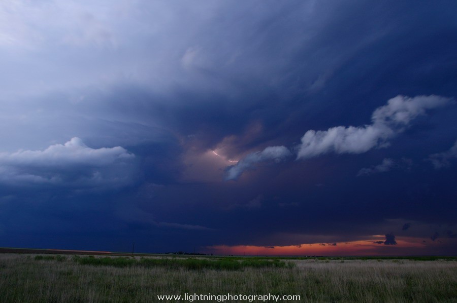 Lightning Image 20100525396