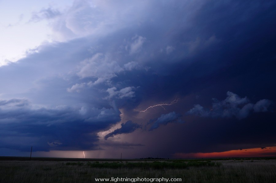 Lightning Image 20100525401