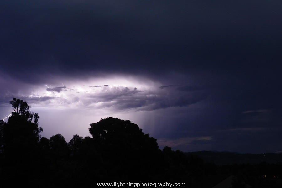 Lightning Image 2010121616