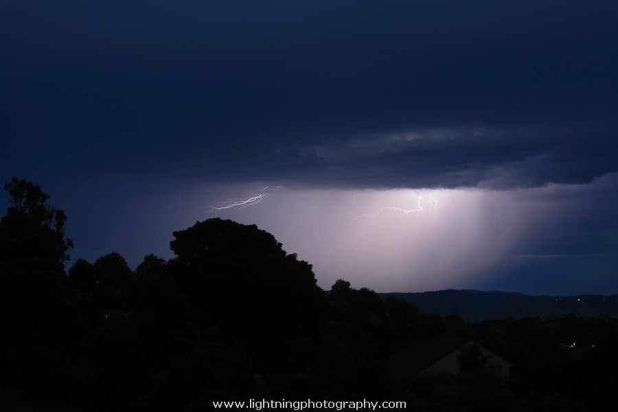 Lightning Image 2010121618