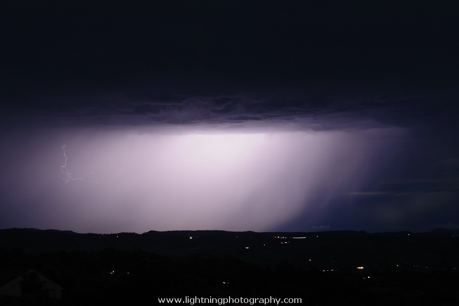 Lightning Image 2010121622