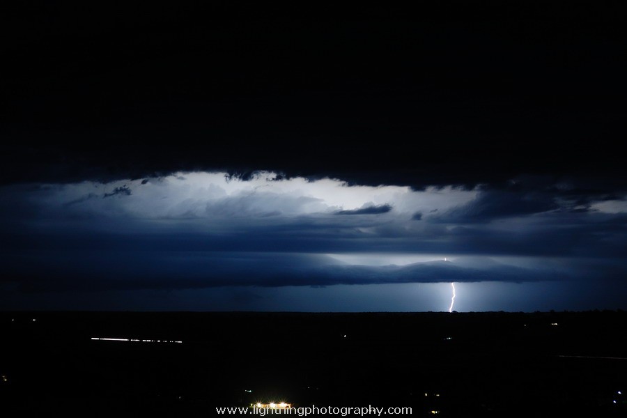 Lightning Image 2011022701