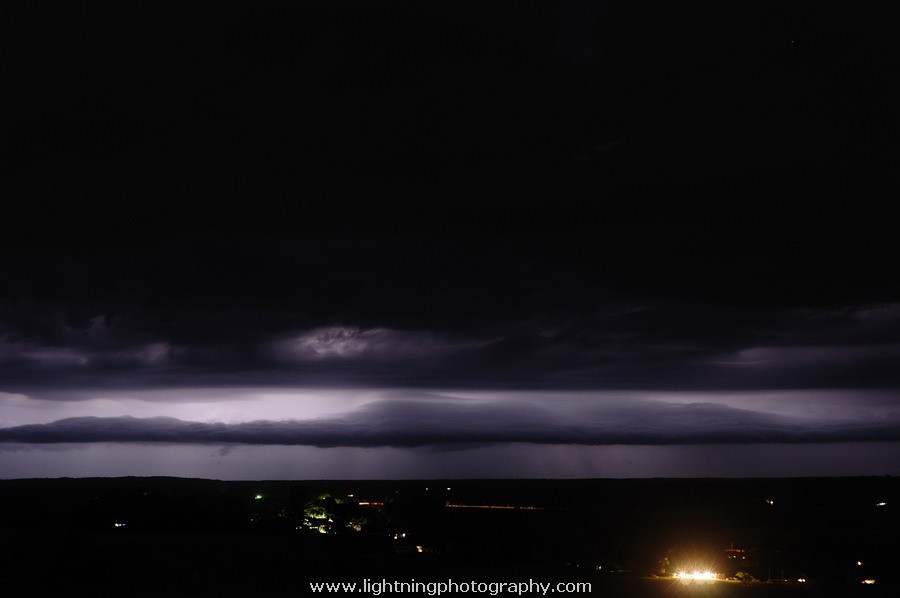 Lightning Image 2011022707