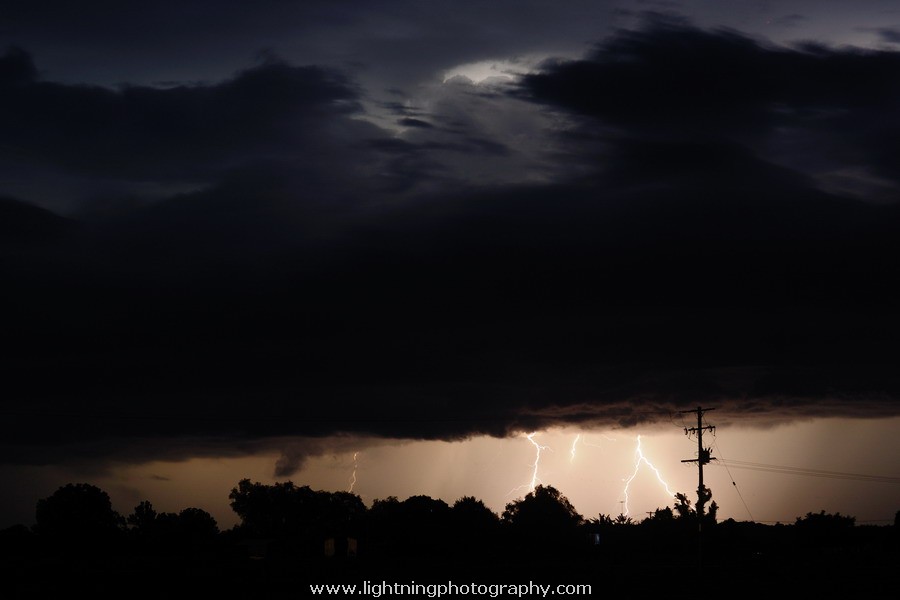 Lightning Image 2011030141