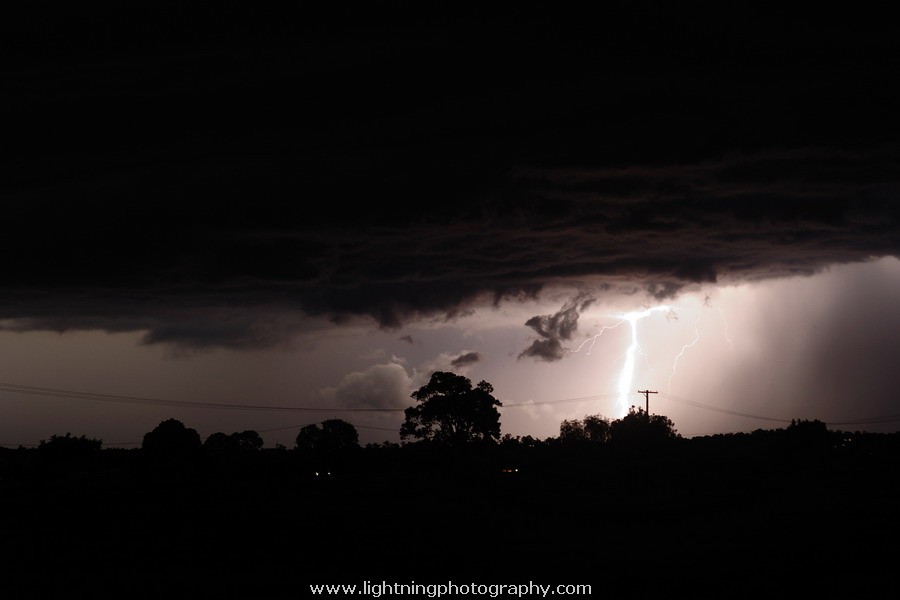 Lightning Image 2011030147