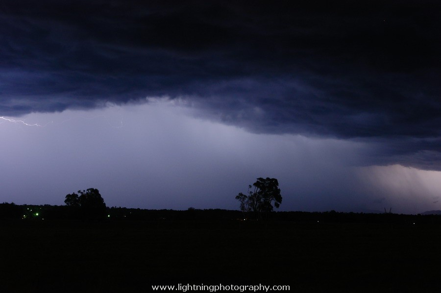 Lightning Image 2011030154