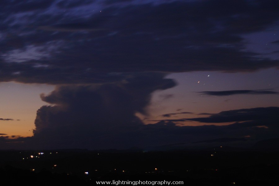 Lightning Image 2011042215