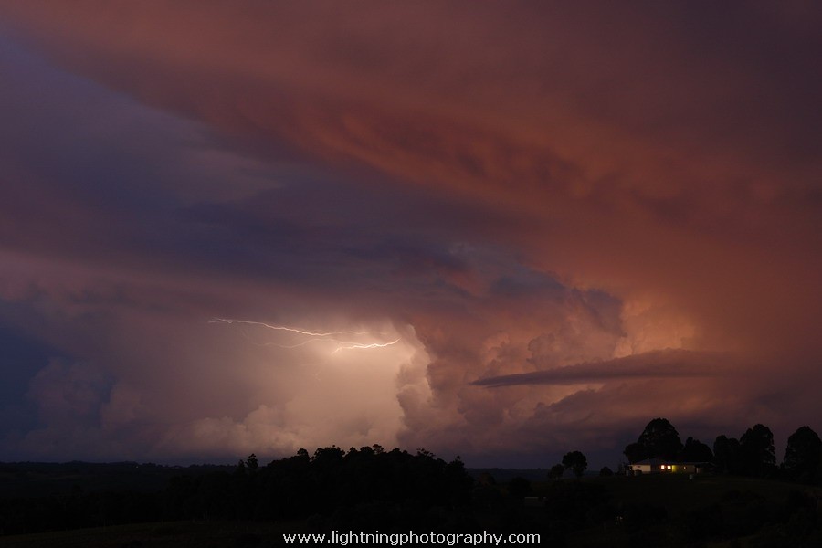 Lightning Image 2011053139