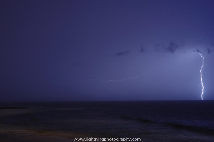 Lightning Image 2011081149