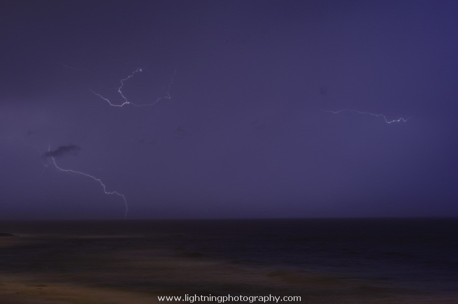 Lightning Image 2011081150