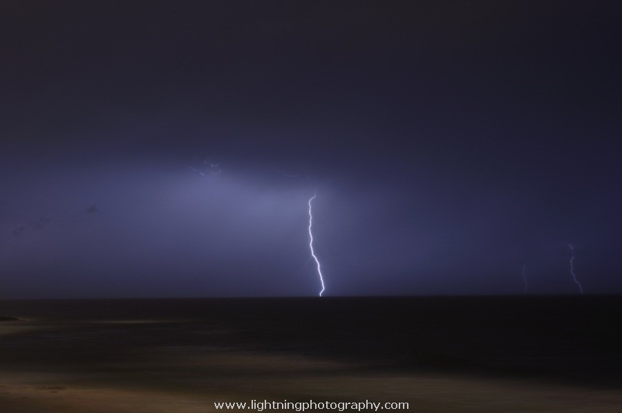 Lightning Image 2011081152