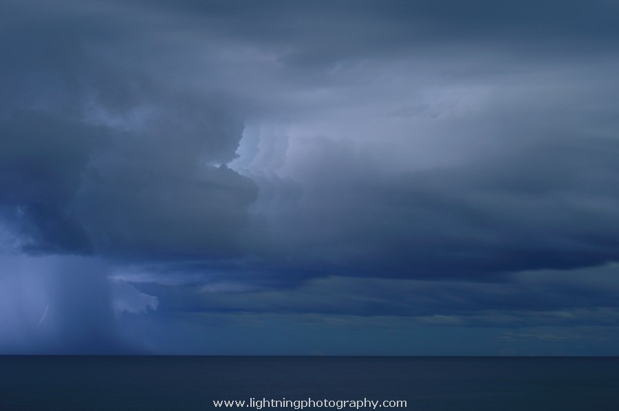 Lightning Image 2011081157