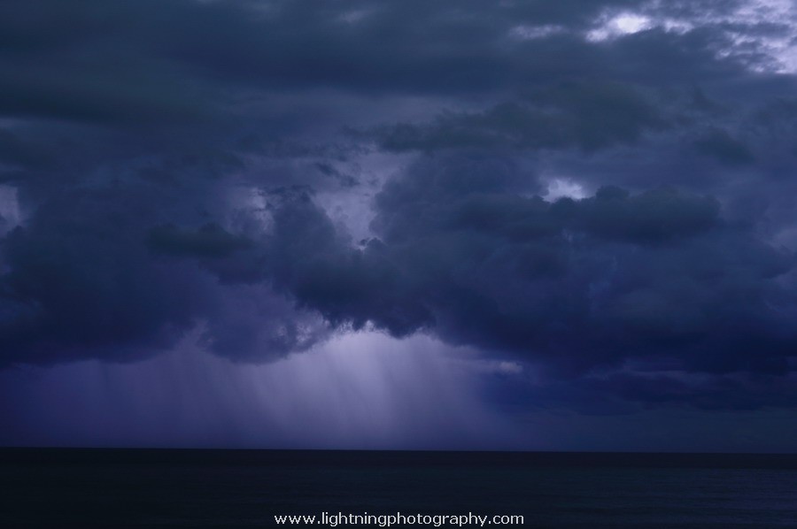 Lightning Image 2011081162