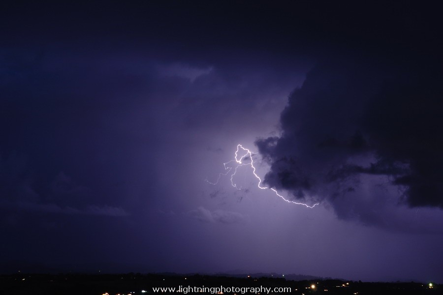 Lightning Image 2011081428