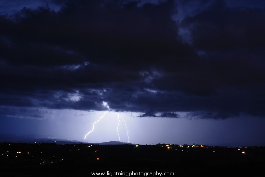 Lightning Image 2011081430