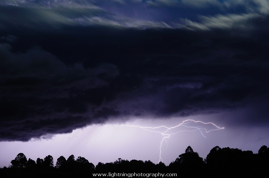 Lightning Image 2011081437