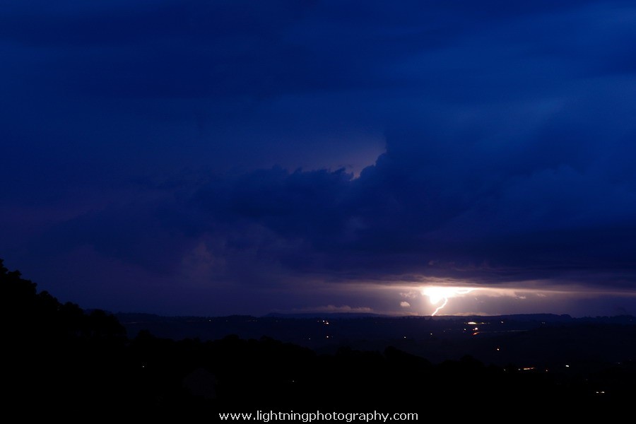 Lightning Image 2011083003