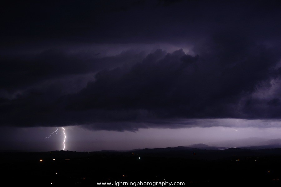 Lightning Image 2011083008