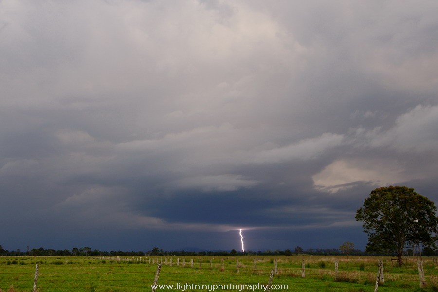 Lightning Image 2011101535