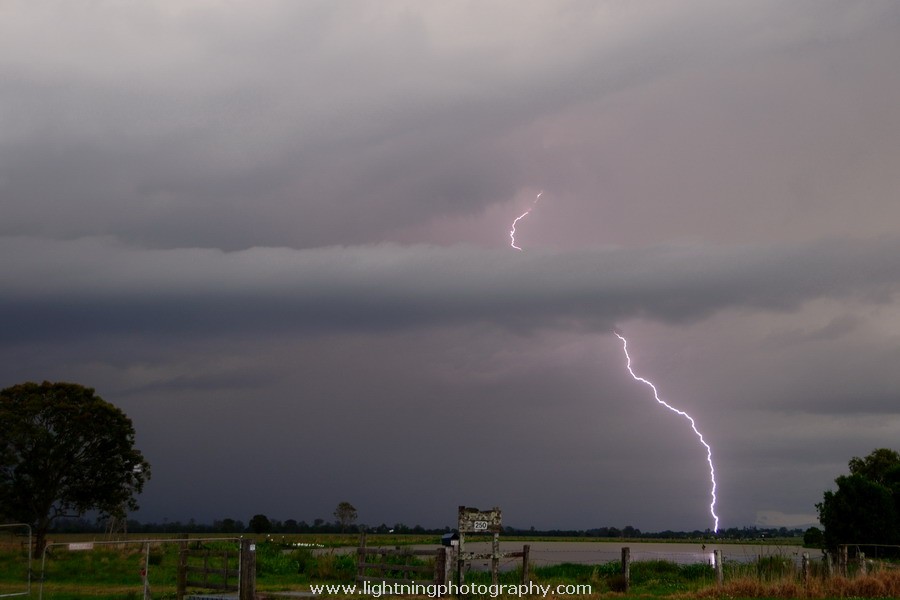 Lightning Image 2011101539