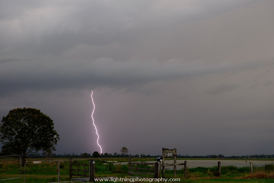 Lightning Image 2011101541