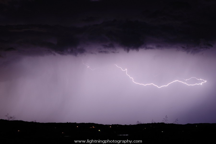 Lightning Image 2012021391