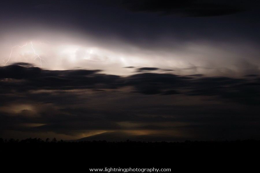 Lightning Image 2012022064