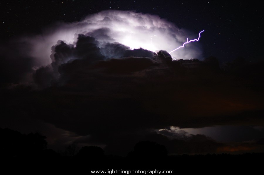 Lightning Image 2012040960