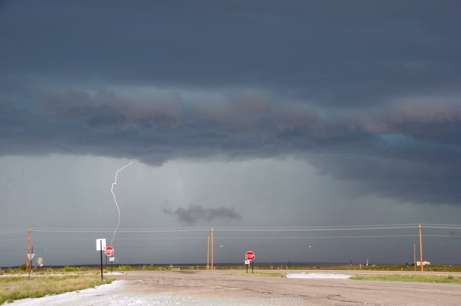 Lightning Image 2012051361