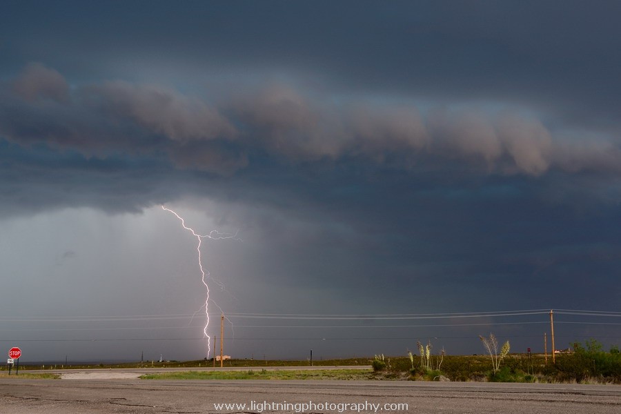 Lightning Image 2012051371