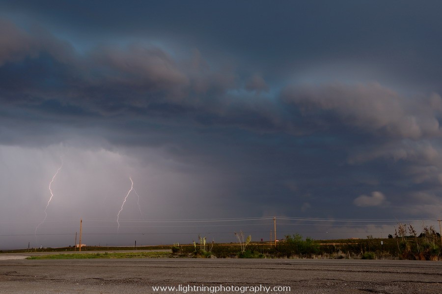 Lightning Image 2012051374