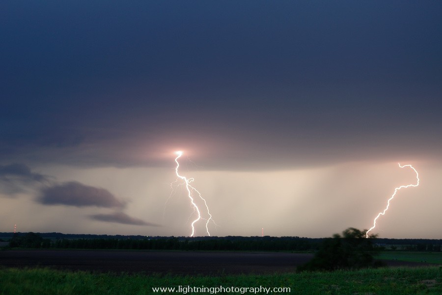 Lightning Image 20120523109