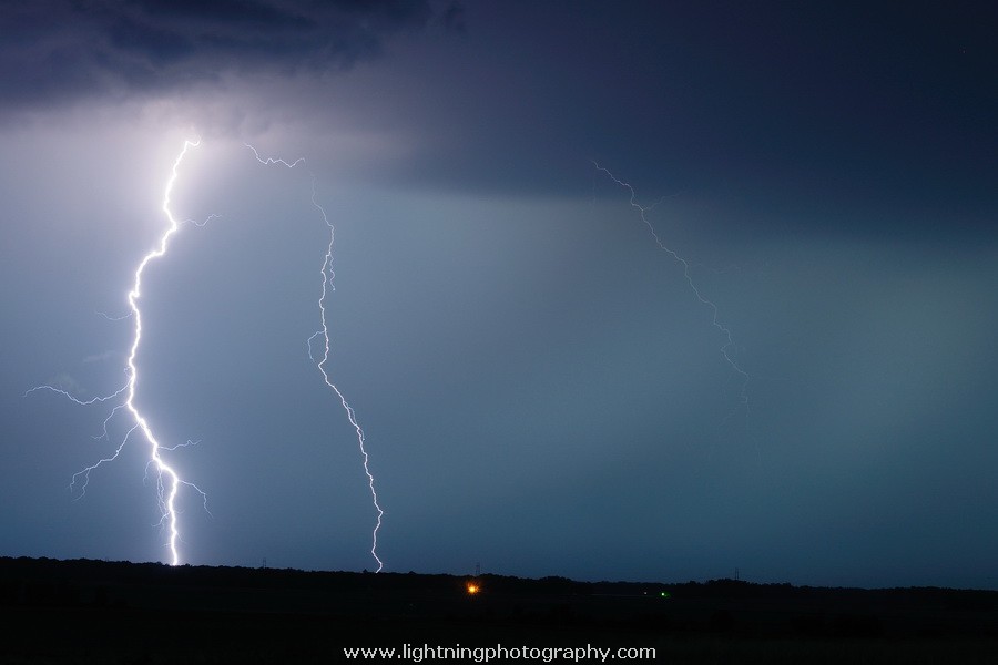 Lightning Image 20120523117