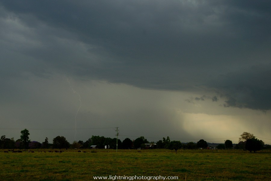 Lightning Image 2012111424