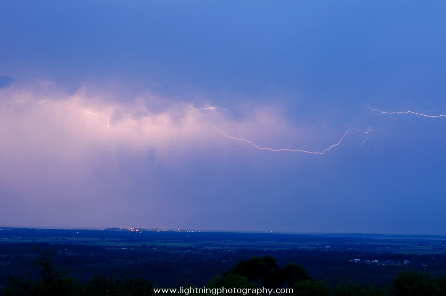 Lightning Image 2012111457