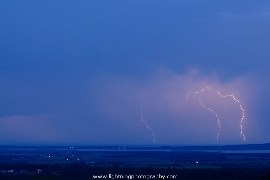 Lightning Image 2012111461