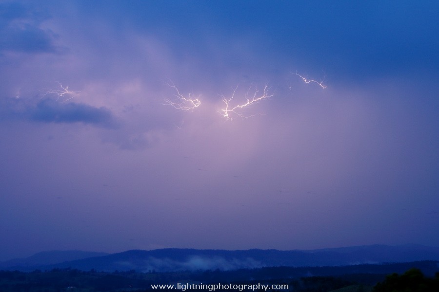 Lightning Image 2012120837